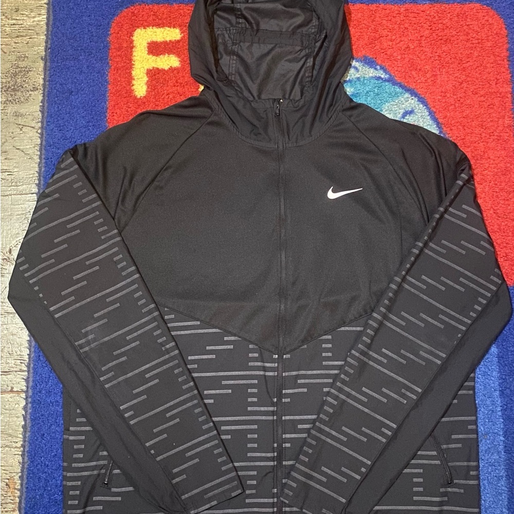 Nike Running Black Division Miller Jacket DD6102-010 Size Large